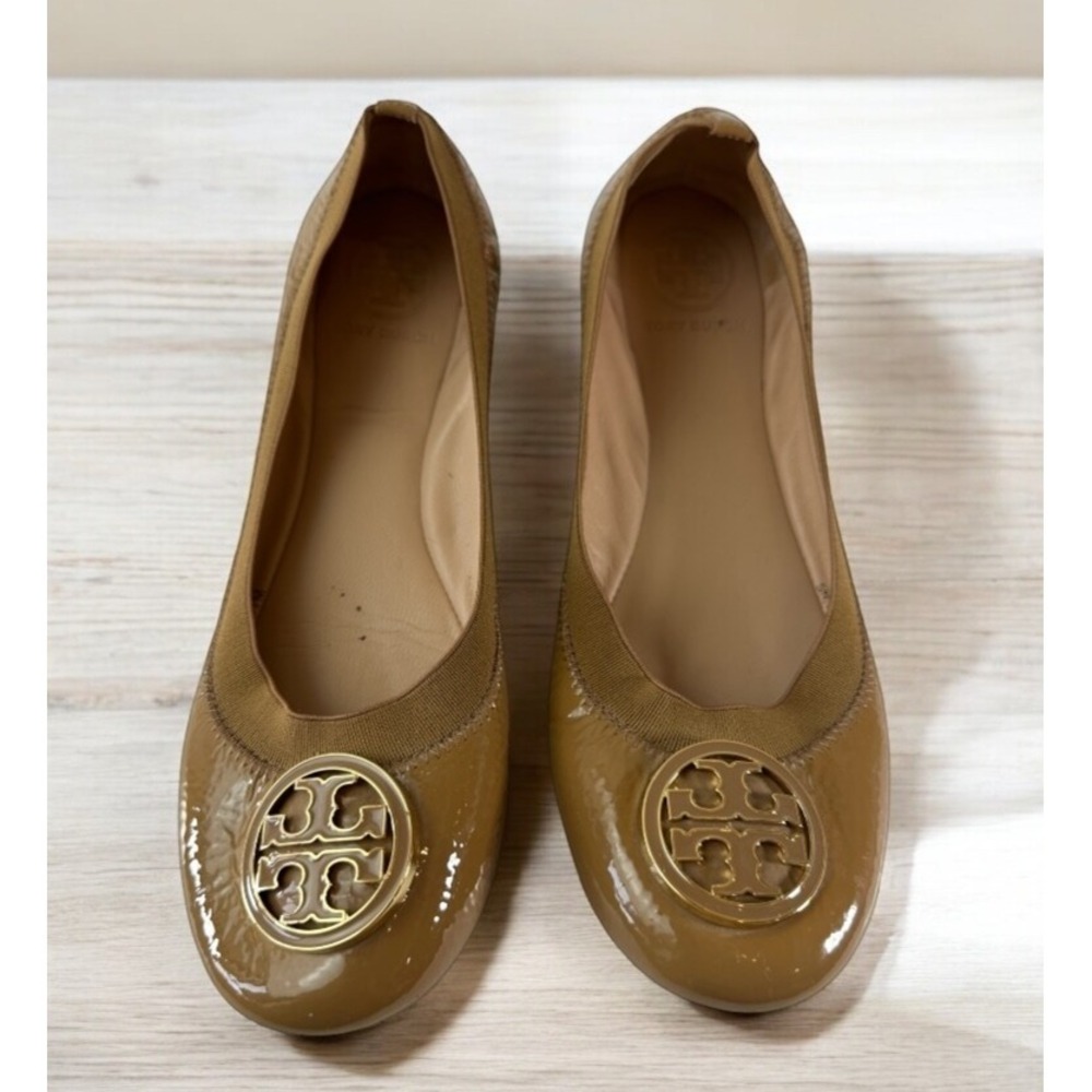 Tory Burch Caroline 2 Ballet Flats Tan Beige Patent Leather Ballerina Shoes 7 7M - Picture 2 of 16